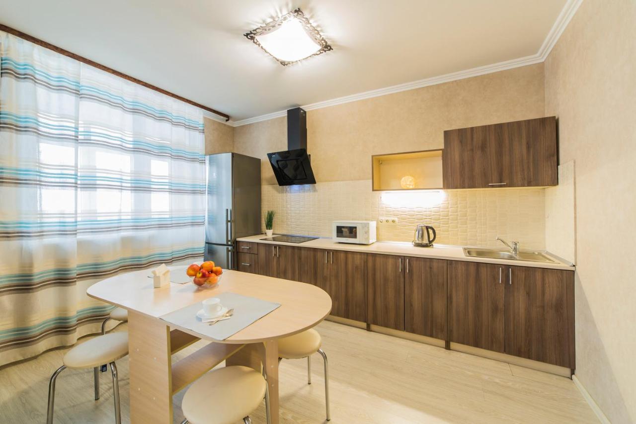 Studio Apartment On Bazhana Kyjev Exteriér fotografie