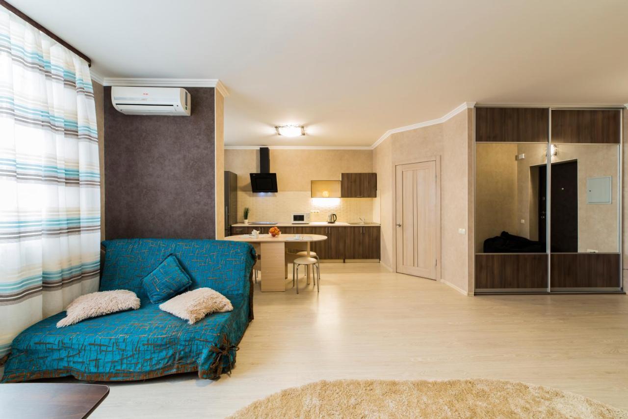 Studio Apartment On Bazhana Kyjev Exteriér fotografie