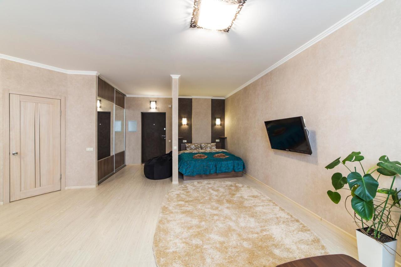 Studio Apartment On Bazhana Kyjev Exteriér fotografie